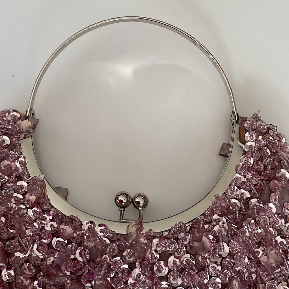 Elegant Pink Beaded Handbag - Picture 3 of 8